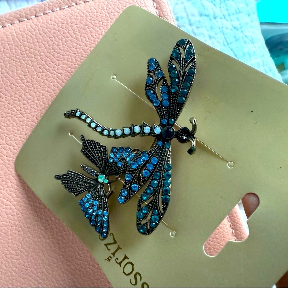 🍀30% Shades of Blue Bejewelled Dragonfly and Butterfly Hair Clips / Accessories